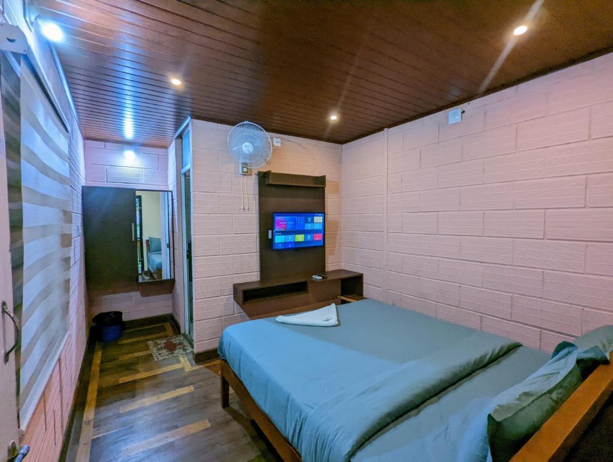 ホテル The Wayanad Club スルタン・バザリー エクステリア 写真