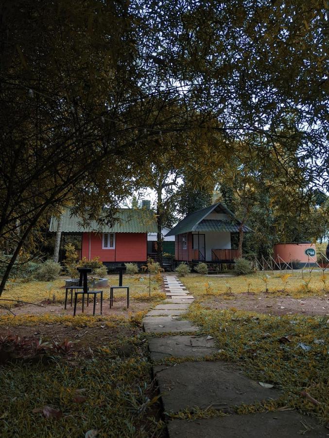 ホテル The Wayanad Club スルタン・バザリー エクステリア 写真